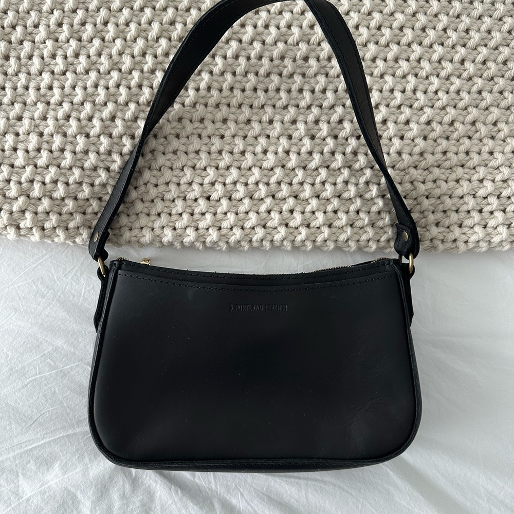 Portland Leather Black Shoulder Bag Minimalist Design